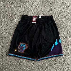 New never worn Mitchell and Ness Vintage Utah Jazz mesh shorts